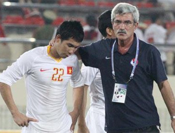 Cựu tuyển thủ Việt Nam vô duyên với AFF Cup cập bến SHB.Đà Nẵng - Ảnh 2.