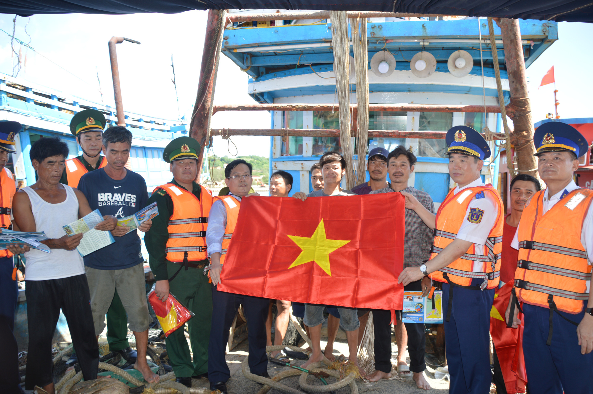Công dân Việt Nam với nhiệm vụ xây dựng lực lượng Cảnh sát biển Việt Nam - Ảnh 1.