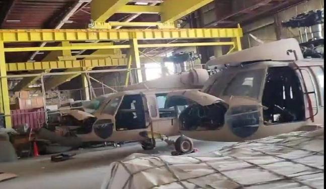 Cận cảnh dàn máy bay đắt đỏ bị Mỹ phá bỏ tại sân bay Kabul - Ảnh 9.