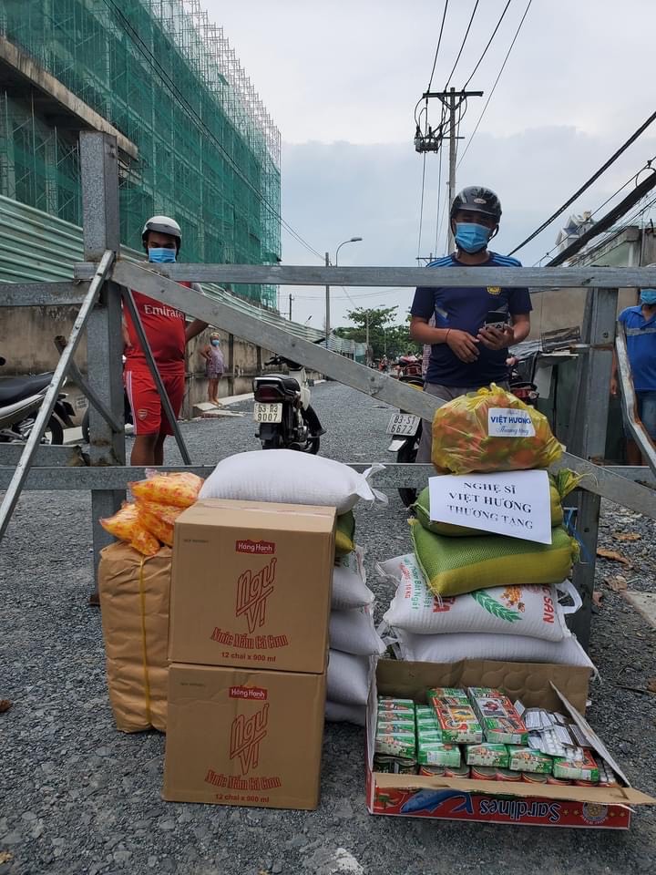 Việt Hương: &quot;Tôi không kêu gọi quyên góp một đồng nào, tối ngủ không yên vì lo giúp người nghèo&quot; - Ảnh 4.