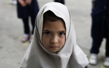 Số phận người phụ nữ Afghanistan: "Em gái nhỏ của tôi buộc phải kết hôn với một chiến binh Taliban"