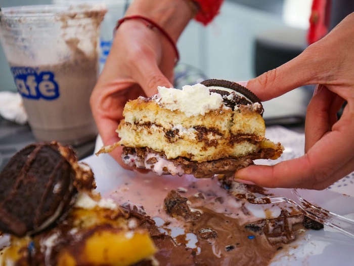 Check in thỏa thích, ăn bánh ‘mệt nghỉ’ tại quán cà phê Oreo đầu tiên trên thế giới - Ảnh 7.