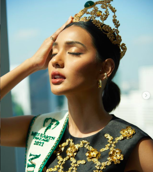 Nhan sắc quyến rũ đầy mê hoặc của tân Hoa hậu Trái đất Thái Lan 2021 - Ảnh 2.