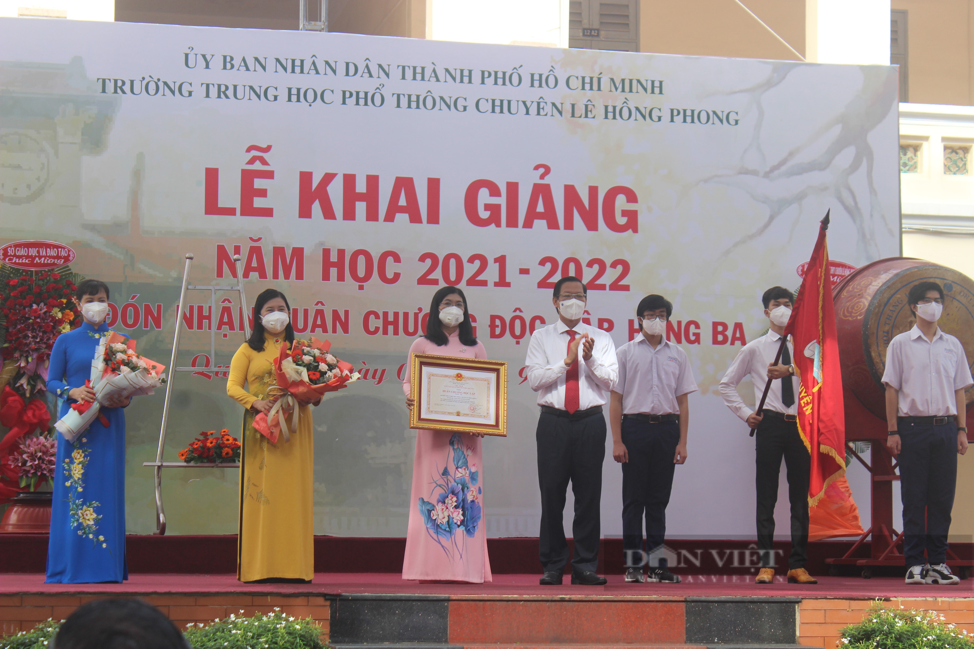 TP.HCM: Khai giảng năm học lịch sử trong bối cảnh đặc biệt - Ảnh 3.