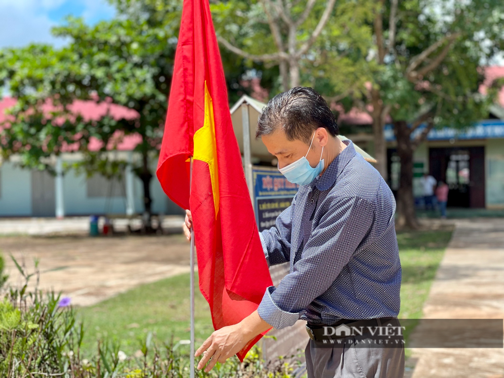Đắk Lắk: Huyện vùng biên chuẩn bị cho Lễ khai giảng online đặc biệt - Ảnh 1.