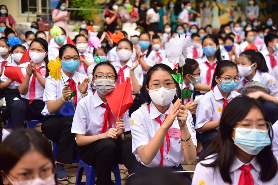 Hà Nội ngày khai giảng khó quên - Ảnh 4.