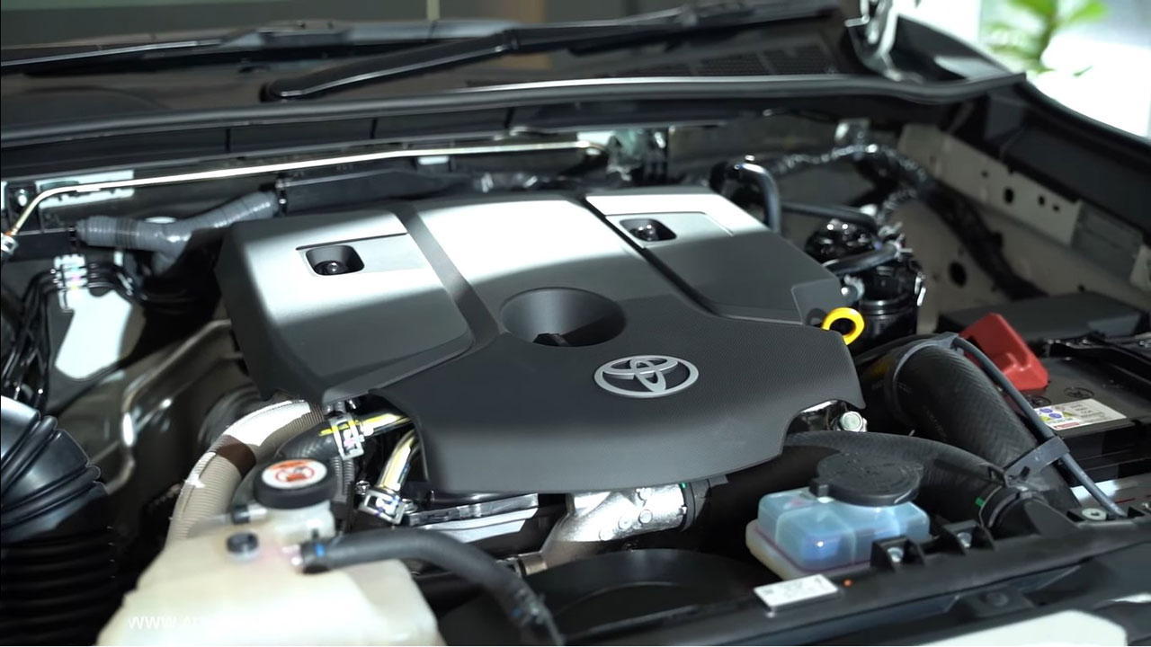 Toyota Hilux 2021 phiên bản thể thao có gì đấu Ford Ranger? - Ảnh 4.