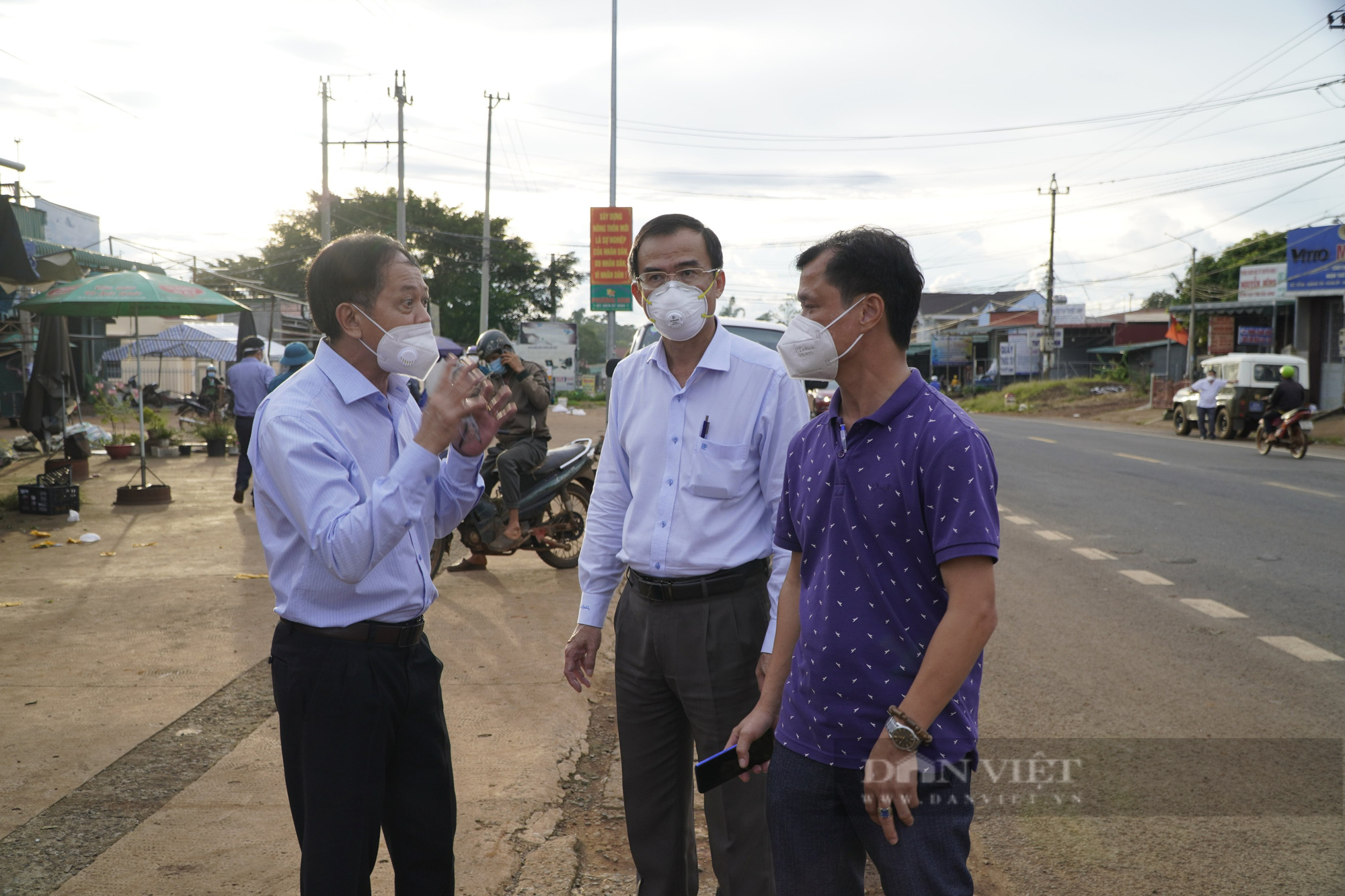 Đắk Nông: Từ buổi lễ khai giảng, phát hiện 16 người mắc Covid-19 - Ảnh 3.