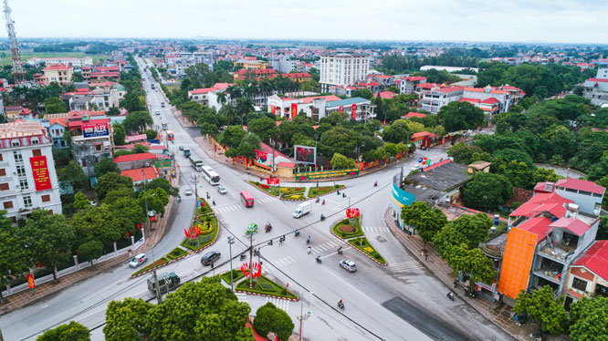 Hà Nội: Một số quận, huyện cho phép các cơ sở kinh doanh dịch vụ hoạt động trở lại ở vùng xanh - Ảnh 2.