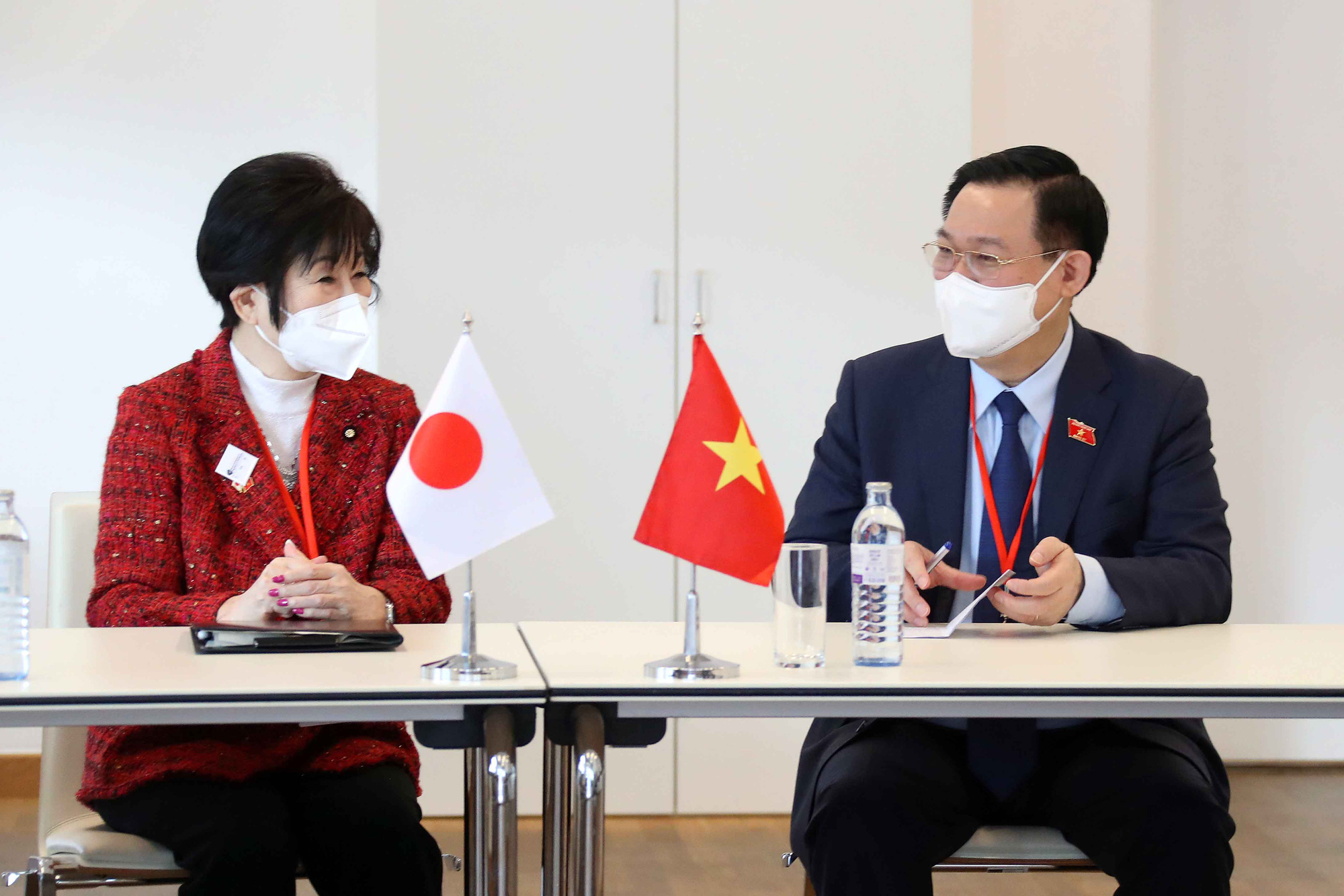 Chủ tịch Quốc hội cảm ơn Nhật Bản giúp Việt Nam gần 3 triệu liều vaccine phòng Covid-19 - Ảnh 1.