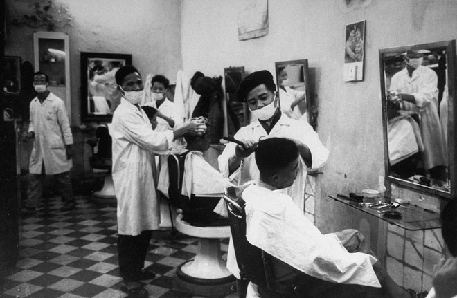 Nghề cắt tóc xưa ở Hà Nội - Ảnh 3.