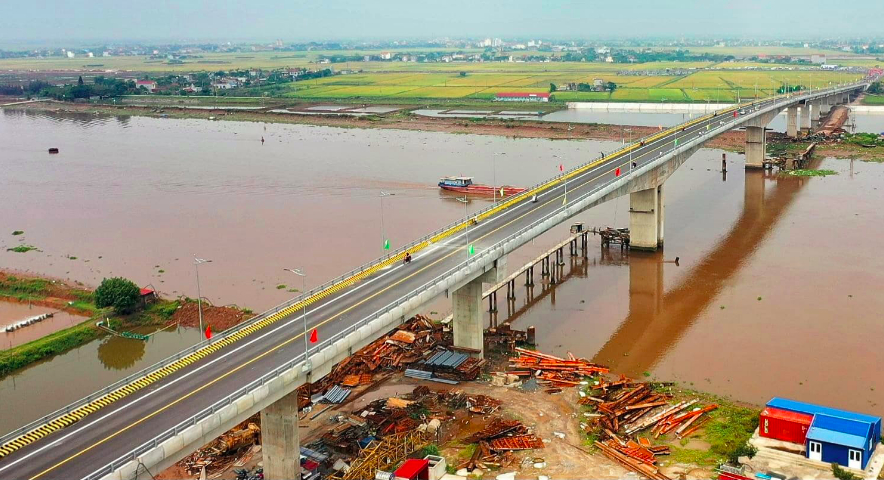 Nam Định: Dự án cầu vượt sông Ninh Cơ hơn 582 tỷ đồng sử dụng vốn từ đâu? - Ảnh 1.