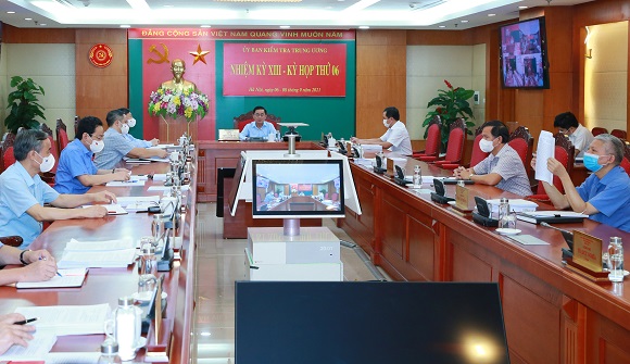 Vụ giảm thời hạn tù cho Phan Sào Nam: Kỷ luật Chánh án và 2 Phó Chánh án TAND tỉnh Quảng Ninh - Ảnh 1.