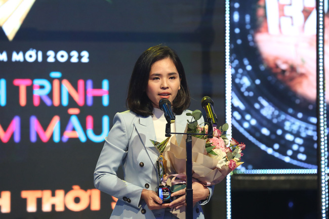 VTV Awards 2021: NSƯT Xuân Bắc giành giải Nghệ sĩ ấn tượng - Ảnh 2.