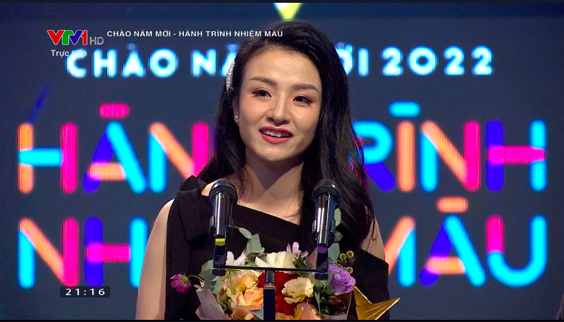 Mạnh Trường, Hồng Diễm xuất sắc giành giải Diễn viên ấn tượng VTV Awards 2021 - Ảnh 5.