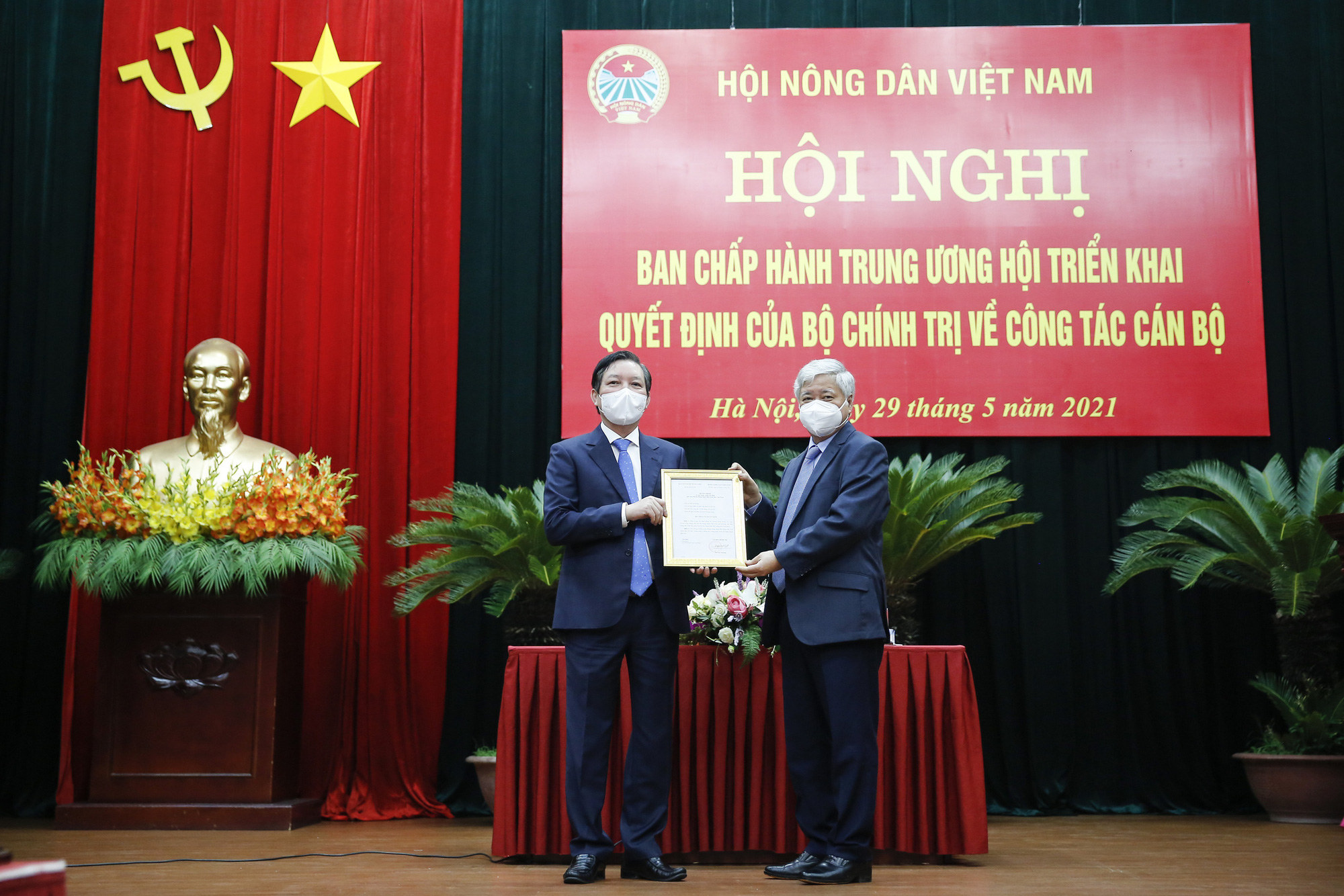 Chào đón năm mới 2022 cùng điểm lại 15 dấu ấn nổi bật của Hội Nông dân Việt Nam năm 2021 - Ảnh 7.