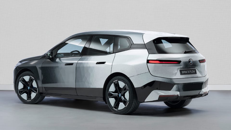 VinFast lọt top 10 mẫu ô tô &quot;tuyệt vời nhất&quot; tại CES 2022 - Ảnh 10.