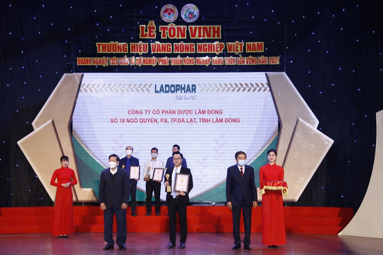 Ladophar đạt giải Thương hiệu vàng Nông nghiệp Việt Nam năm 2021 - Ảnh 1.