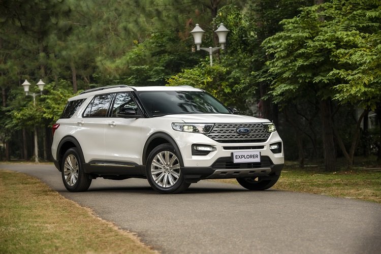 Giá lăn bánh xe Ford Explorer 2022 vừa ra mắt Việt Nam - Ảnh 1.