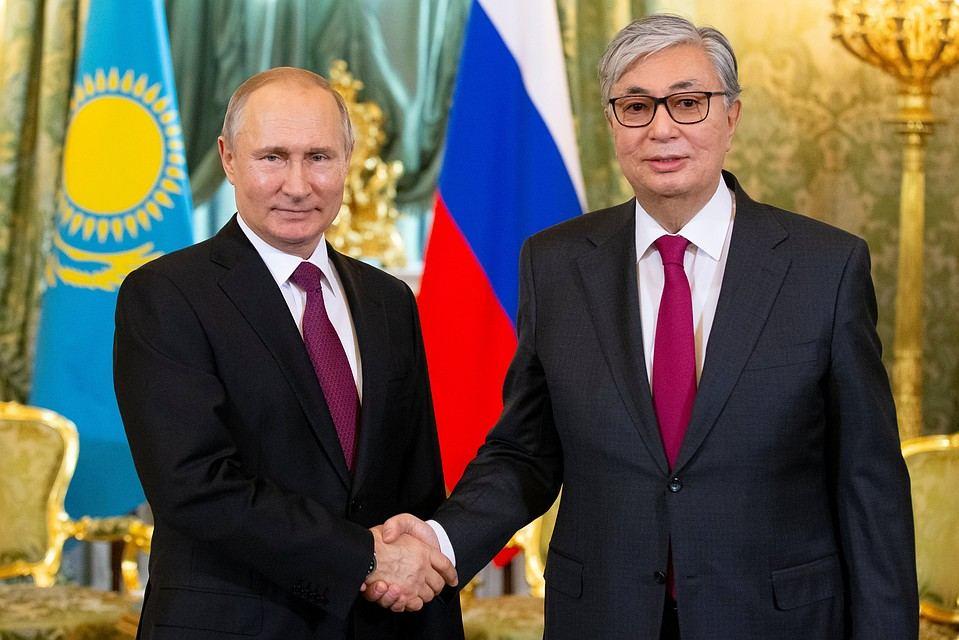 Vì sao Kazakhstan cầu cứu Putin chứ không
phải Trung Quốc? - Ảnh 3.