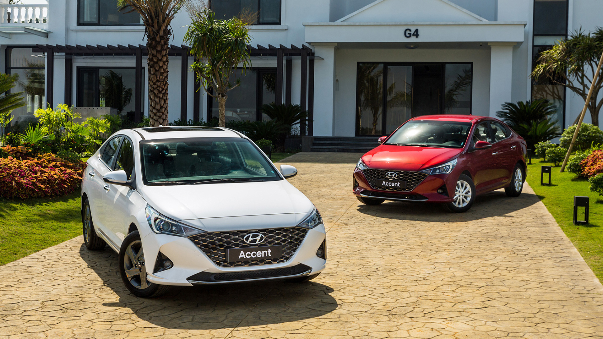 Top 10 thương hiệu ô tô bán chạy nhất Việt Nam năm 2021: Hyundai đứng đầu nhờ Accent và Santa Fe - Ảnh 2.