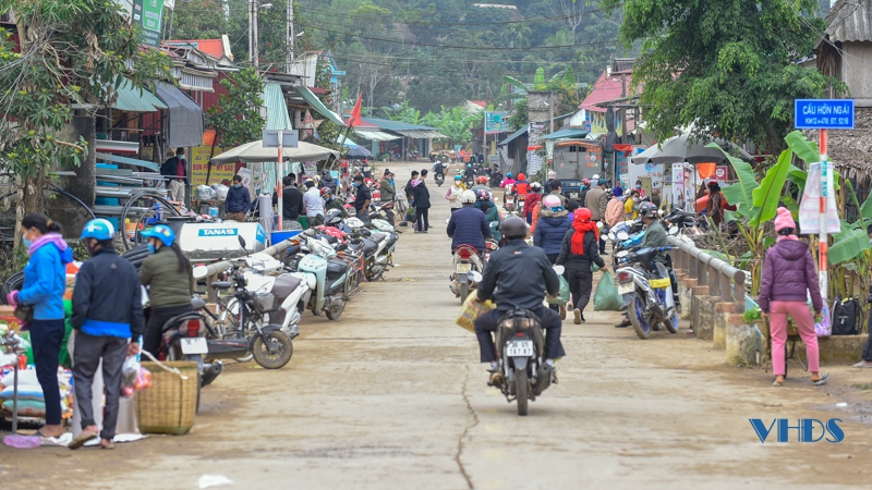 Những ngày cuối năm, về Thanh Hóa đi chợ phiên Phố Đoàn - Ảnh 2.