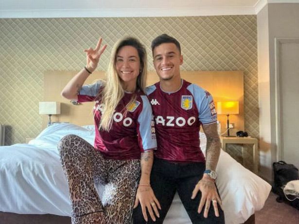 Vợ Coutinho được fan Aston Villa khen tới tấp - Ảnh 1.