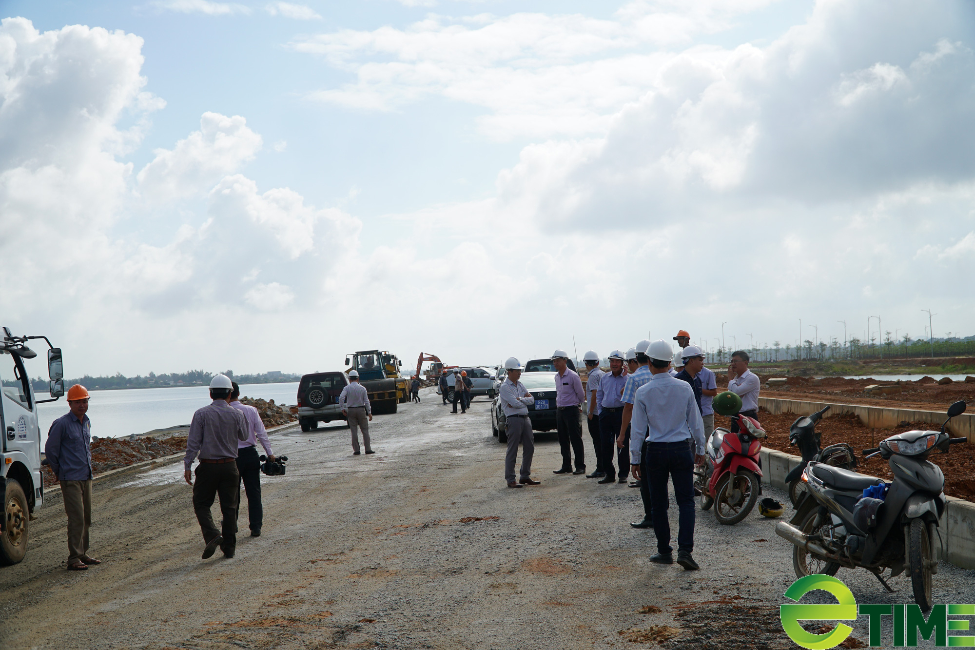 Quảng Nam: Phó Chủ tịch tỉnh chỉ đạo “nóng” về 2 dự án trọng điểm của vùng Đông - Ảnh 1.