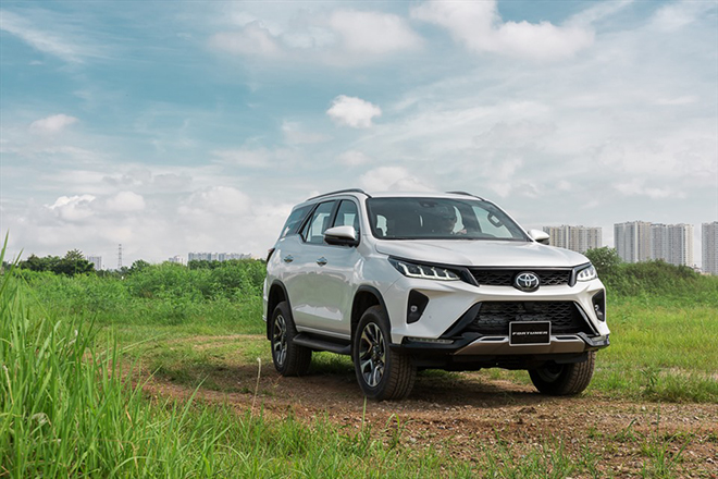 Giá xe Toyota Fortuner 2022 lăn bánh, có ưu đãi gì? - Ảnh 1.