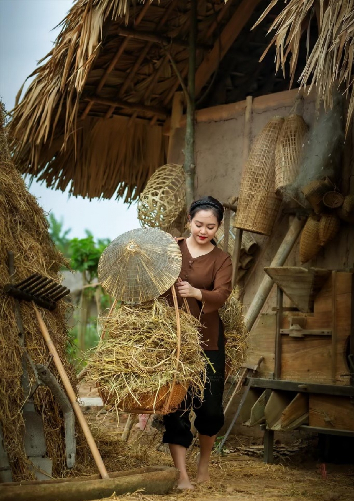 Ngẩn ngơ với vẻ đẹp của làng quê Việt bên sông Hồng, nơi 'tìm lại thời gian đã mất' - Ảnh 6.