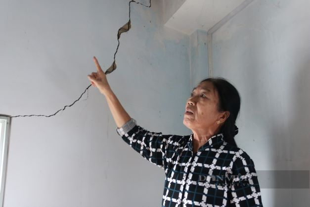 Ninh Thuận: Nhiều hộ dân sống âu lo trong những căn nhà bị nứt do thi công đập hạ lưu sông Dinh - Ảnh 3.