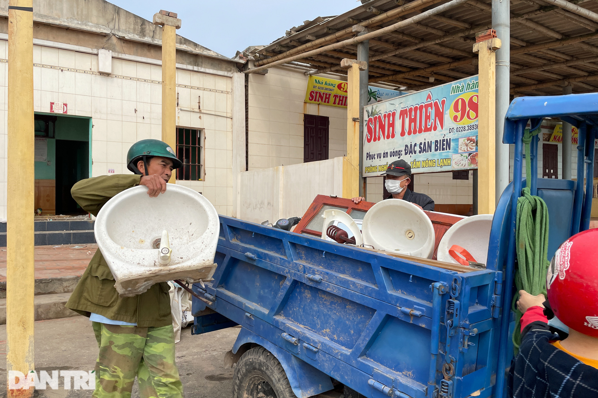 Cảnh vắng lặng, tan hoang bên trong 'thiên đường' du lịch Quất Lâm - Ảnh 3.