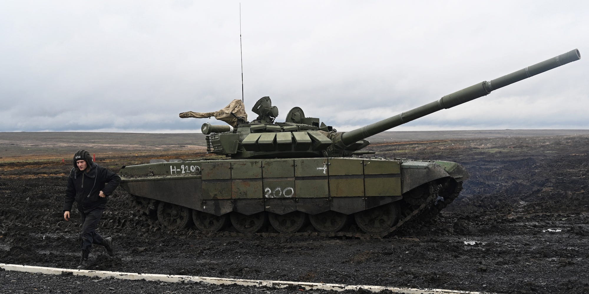 Điện Kremlin nói với CNN về khả năng triển khai vũ khí tới Ukraine - Ảnh 1.