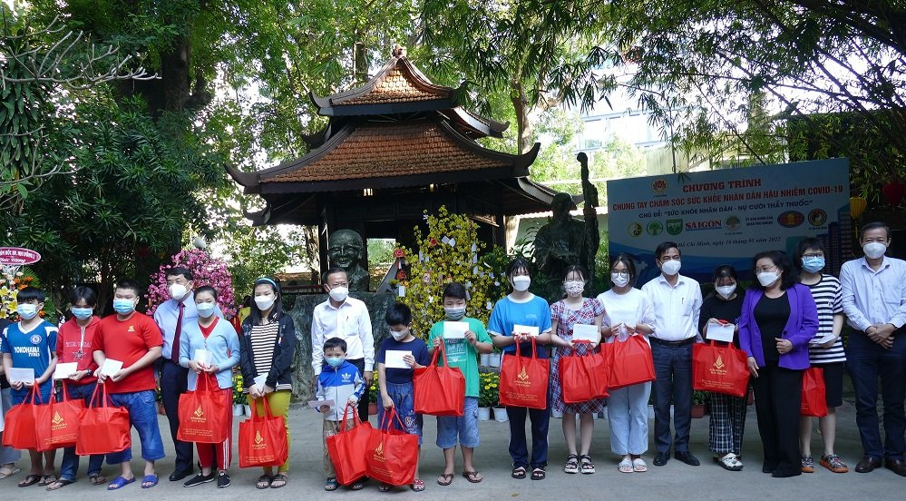 TP.HCM phát động chương trình “Chung tay chăm sóc sức khỏe nhân dân hậu nhiễm Covid-19&quot; - Ảnh 2.