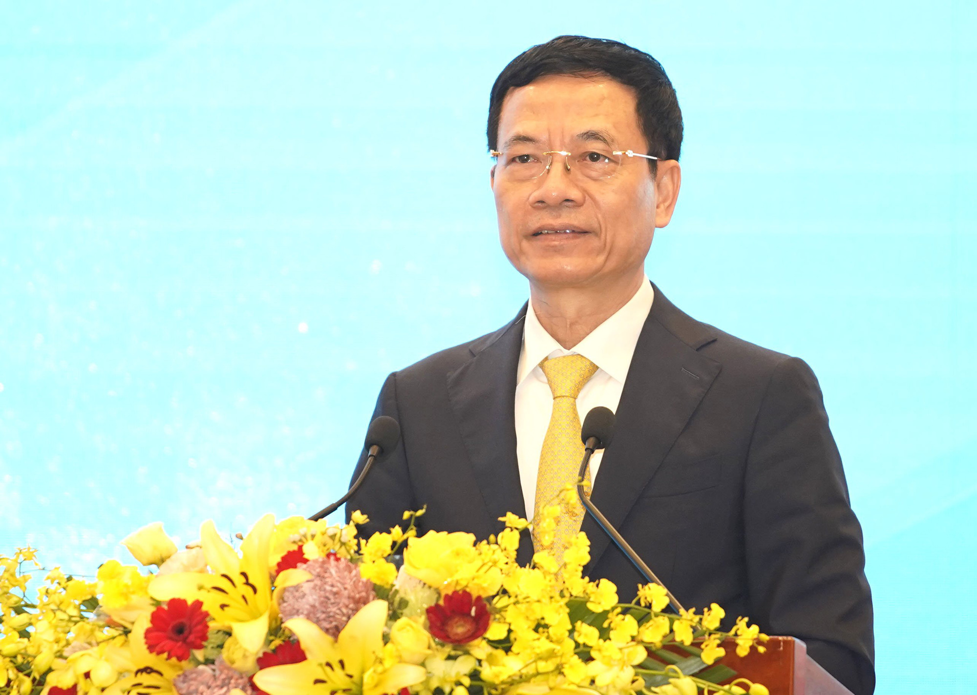 Phát biểu của Bộ trưởng Nguyễn Mạnh Hùng tại Hội nghị Tổng kết ngành Công thương năm 2021 - Ảnh 1.