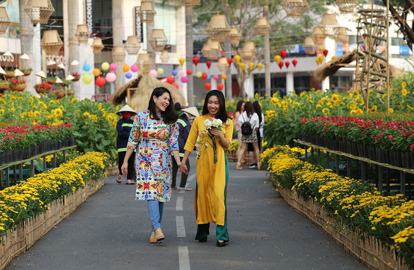 Top những chợ hoa ngày Tết nổi tiếng ở Sài Gòn nhộn nhịp và độc đáo - Ảnh 6.