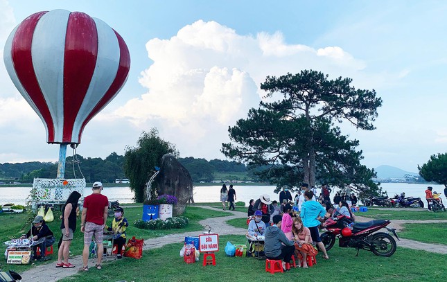 Hơn 70 ngàn du khách đến Đà Lạt dịp Tết Dương lịch - Ảnh 11.