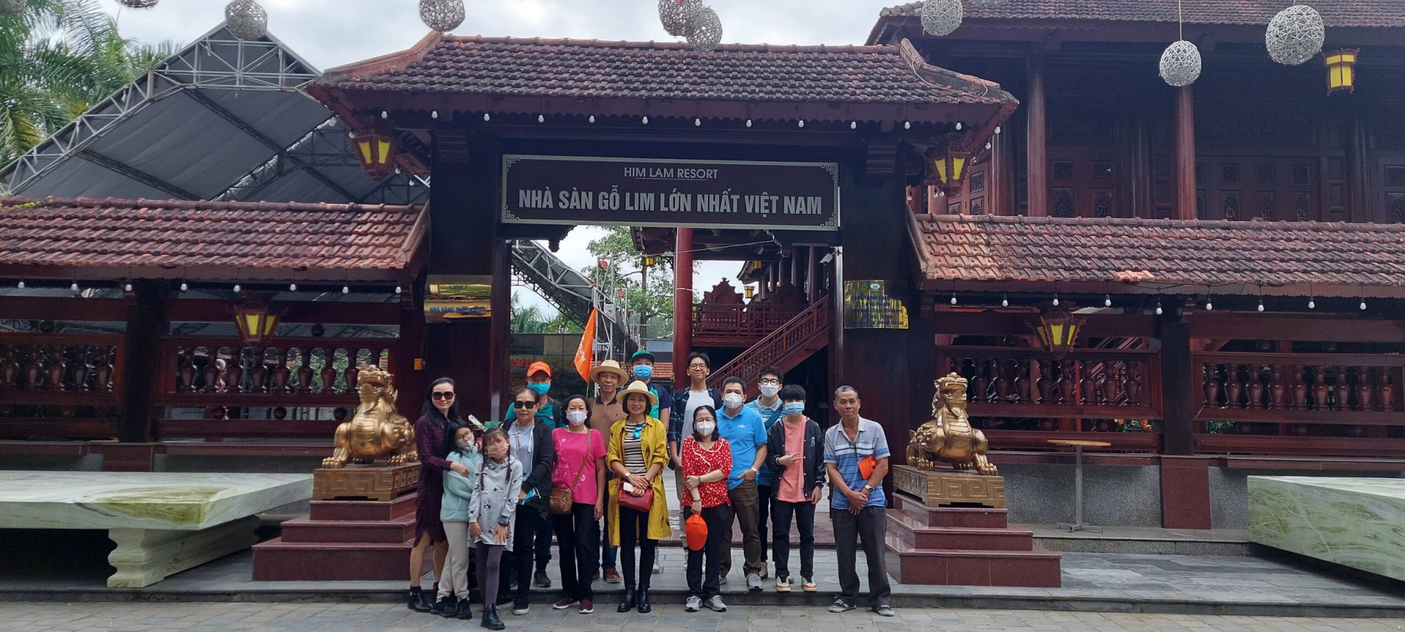 Tour du lịch Tết Dương lịch sôi động: TP.HCM, Đà Lạt, Tây Bắc hút khách - Ảnh 1.