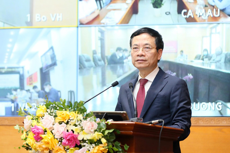 Bộ trưởng Nguyễn Mạnh Hùng phát biểu về chuyển đổi số tại Hội nghị tổng kết năm của Bộ Văn hóa, Thể thao Du lịch - Ảnh 1.