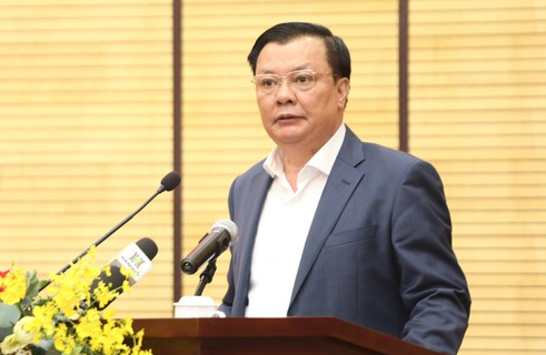 Thường trực Thành ủy Hà Nội yêu cầu xây dựng lộ trình cho học sinh trở lại trường học - Ảnh 1.