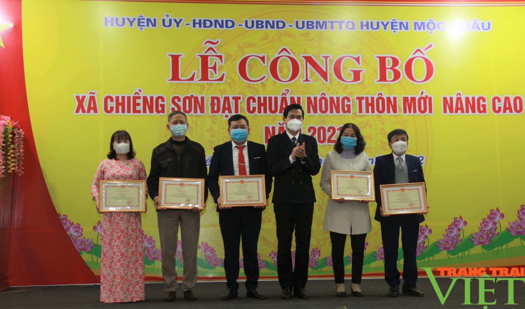 Nông thôn Tây Bắc: Chiềng Sơn đạt chuẩn nông thôn mới nâng cao - Ảnh 3.