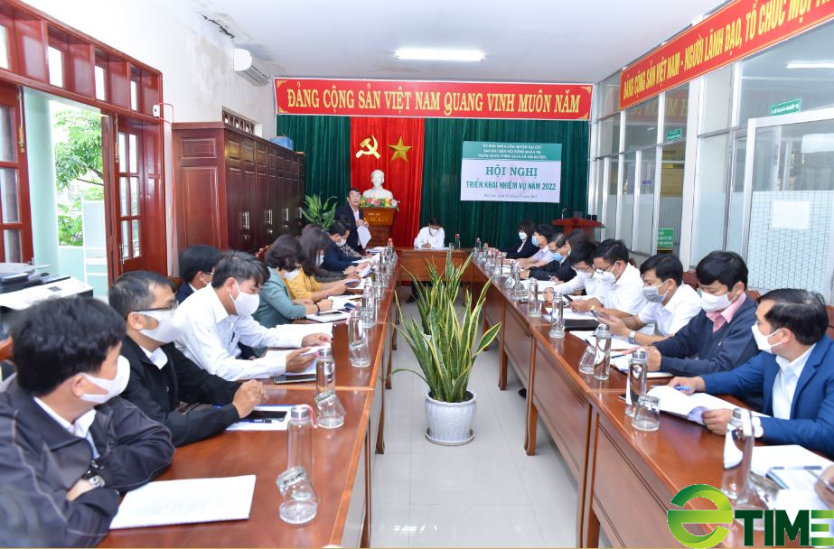 Vượt “bão” Covid-19, NHCSXH huyện Đại Lộc tiếp vốn kịp thời cho người dân phát triển kinh tế, ngăn chặn tín dụng đen - Ảnh 1.