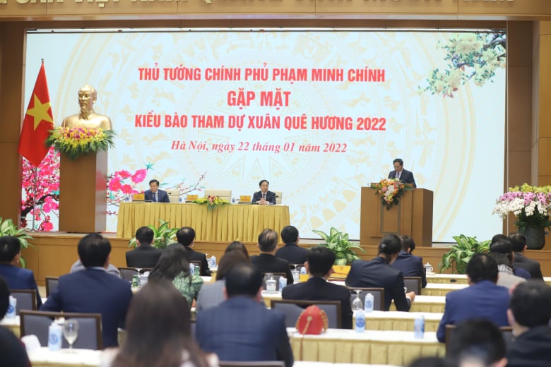 Thủ tướng Phạm Minh Chính: Chính phủ sẽ thúc đẩy để &quot;đường về quê&quot; gần hơn với đồng bào - Ảnh 3.