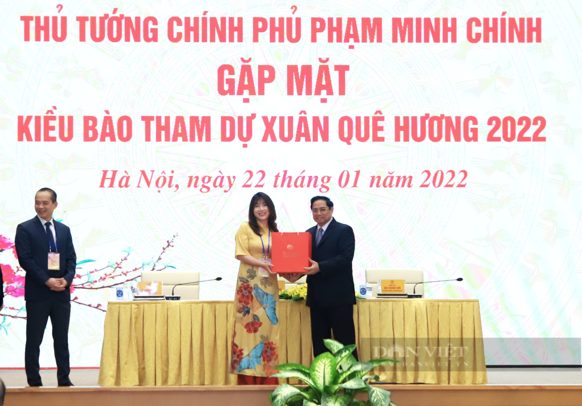 Thủ tướng Phạm Minh Chính gặp mặt kiều bào dự Xuân quê hương 2022 - Ảnh 9.