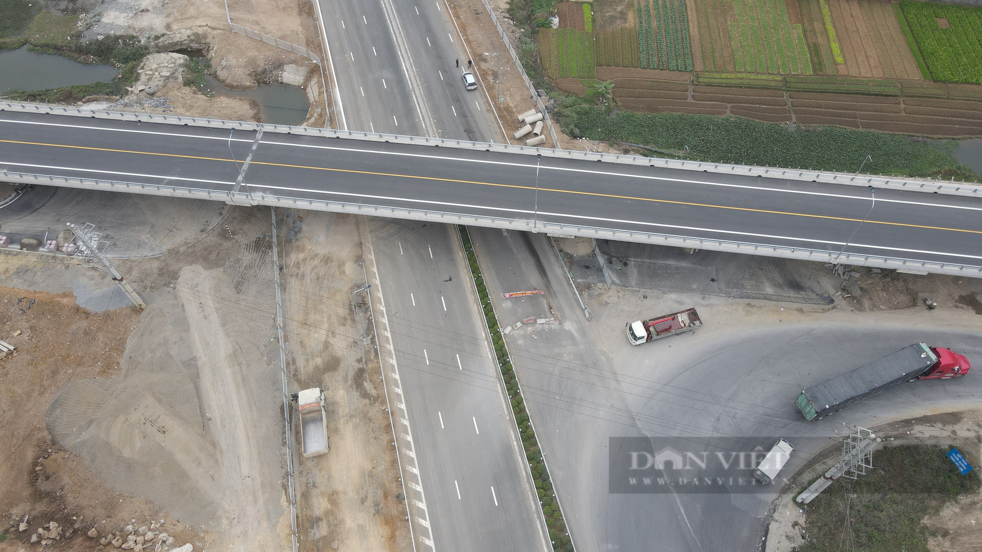 Toàn cảnh cao tốc Cao Bồ - Mai Sơn nghìn tỷ trước giờ thông xe - Ảnh 5.