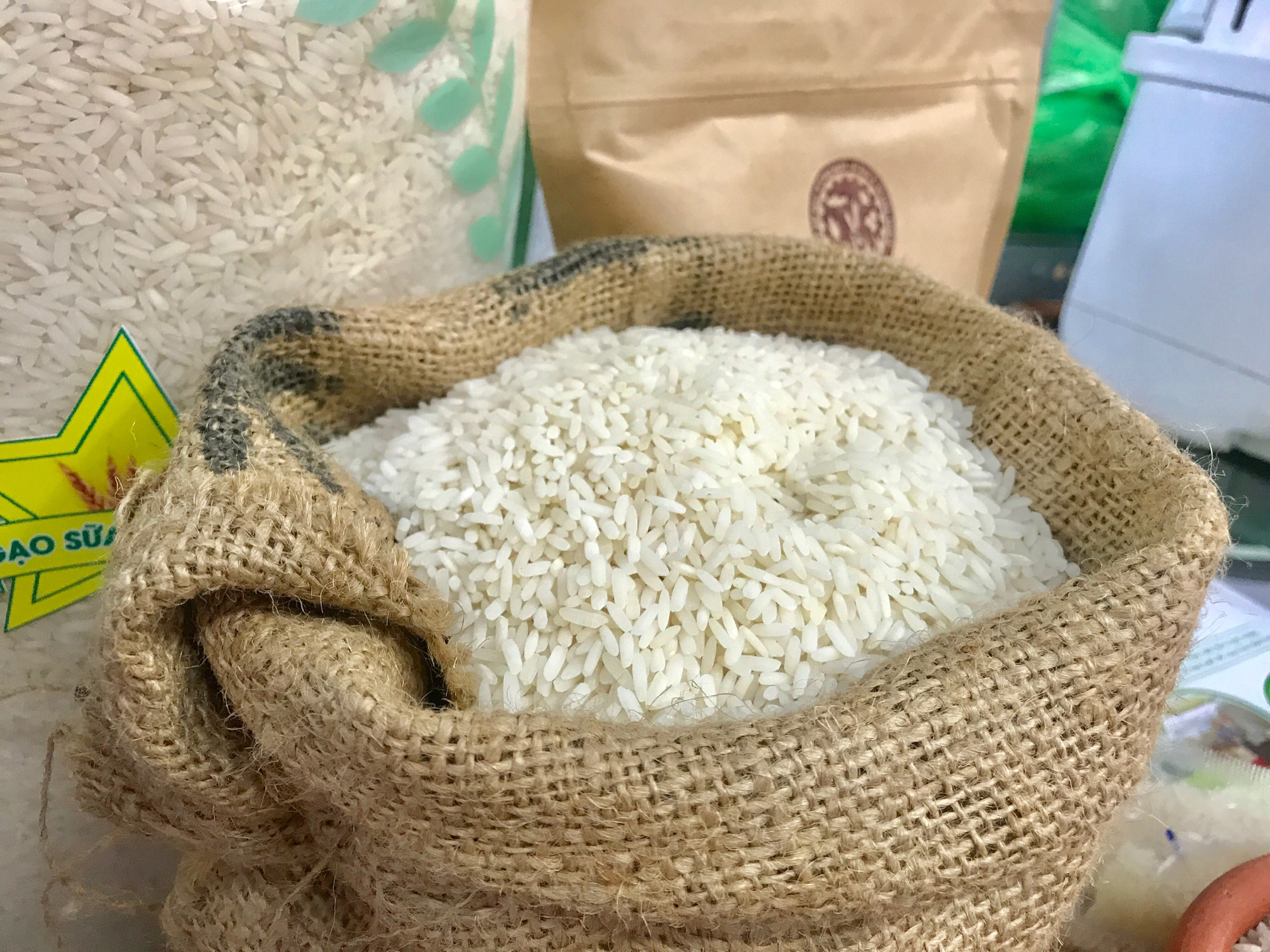 Năm 2022, gạo Việt có cơ hội lớn chưa từng có ở thị trường mà cả thế giới thèm khát này - Ảnh 1.