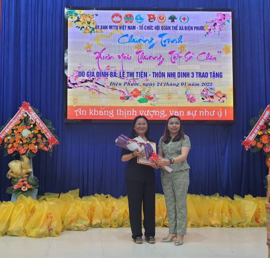 Quảng Nam: Hơn 200 suất quà Xuân yêu thương đến với người dân xã Điện Phước - Ảnh 4.