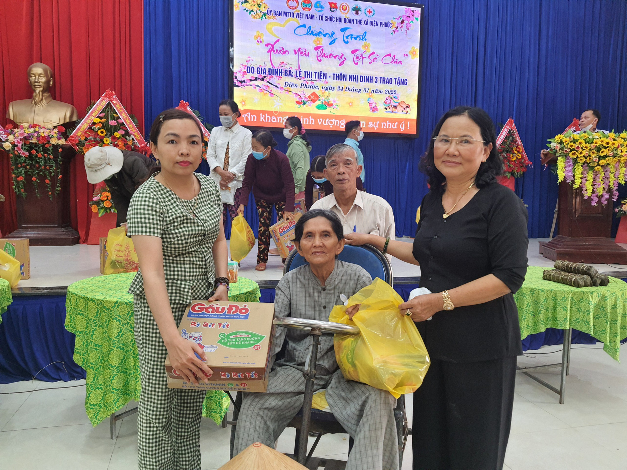 Quảng Nam: Hơn 200 suất quà Xuân yêu thương đến với người dân xã Điện Phước - Ảnh 3.