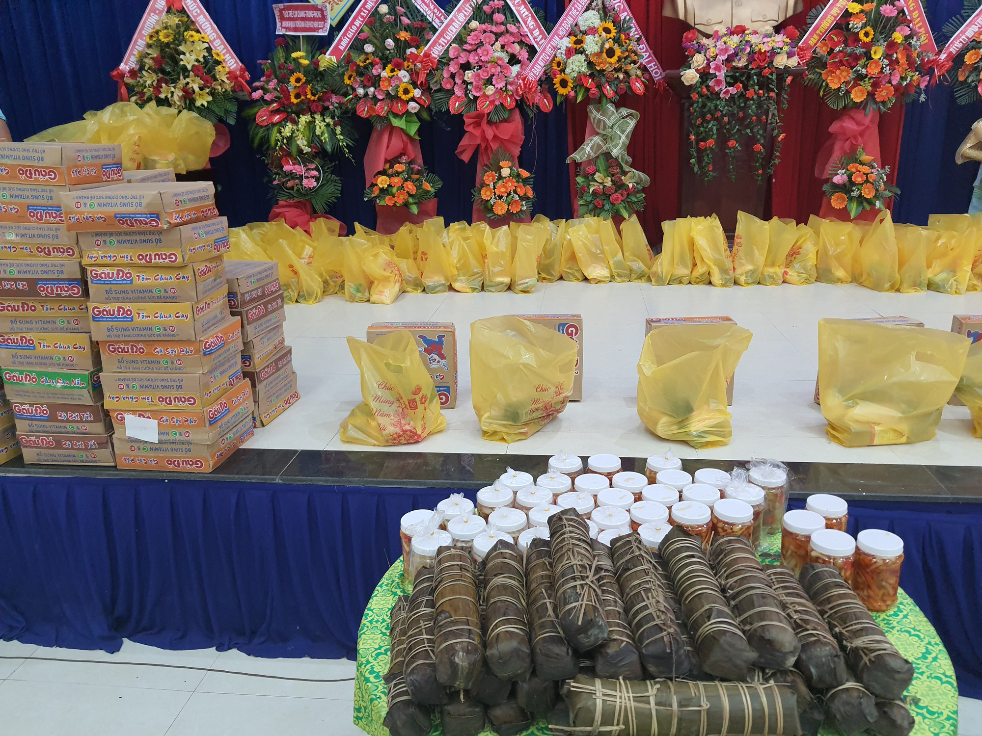 Quảng Nam: Hơn 200 suất quà Xuân yêu thương đến với người dân xã Điện Phước - Ảnh 7.