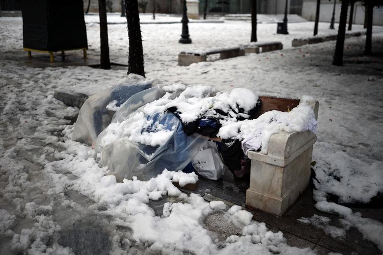Hy Lạp hứng chịu bão tuyết bất thường làm tê liệt các hoạt động - Ảnh 6.